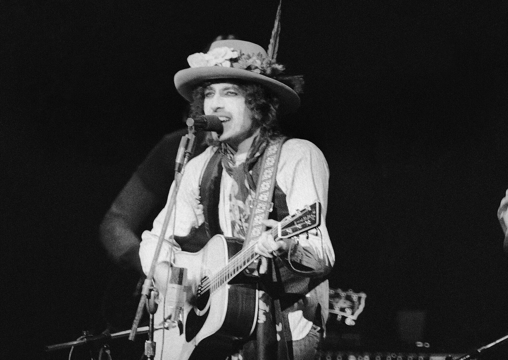 Dylan-Catalog-Sale